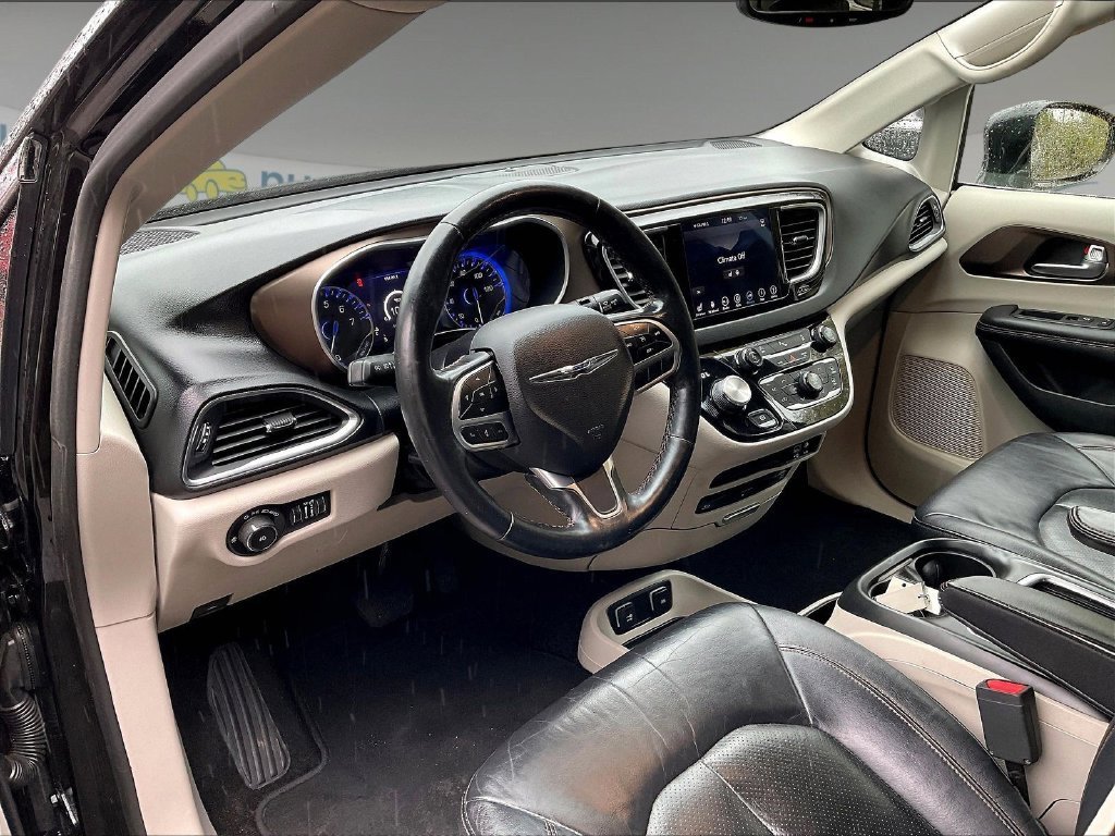 Used 2019 Black Chrysler Touring L Plus image 8