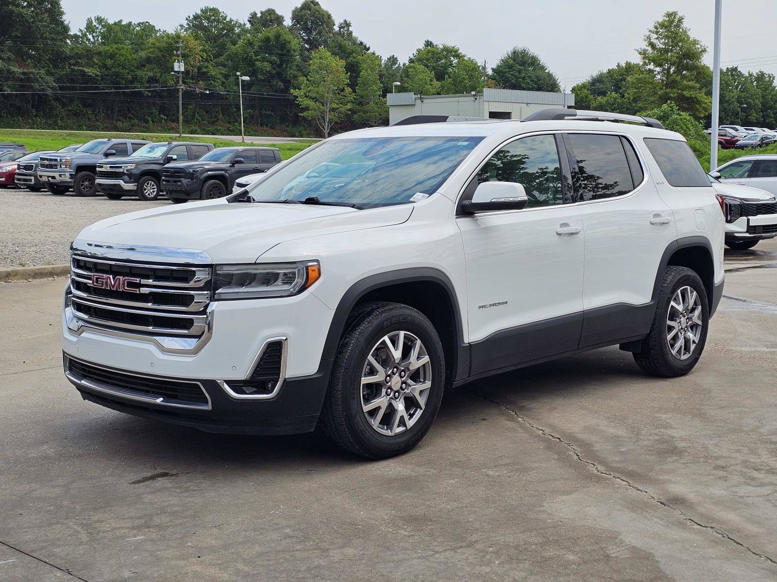 Used 2021 Summit White GMC SLT image 1