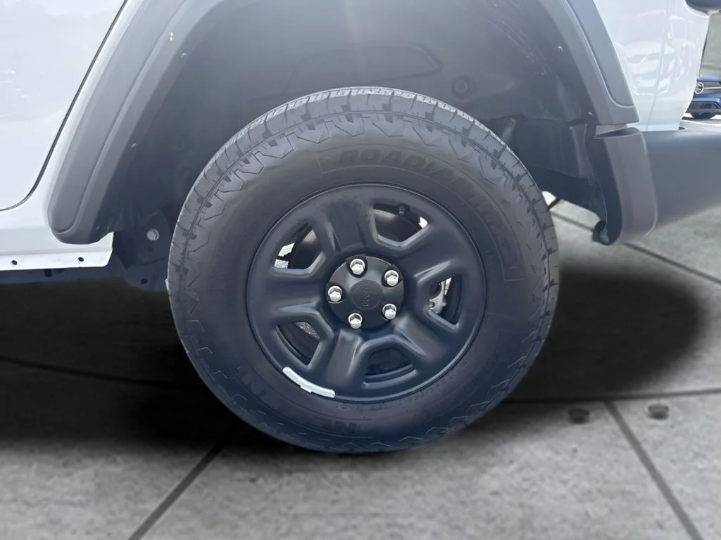 Used 2025 White Jeep Sport image 26