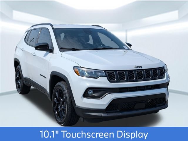New 2026 Bright White Clearcoat Jeep Latitude image 9