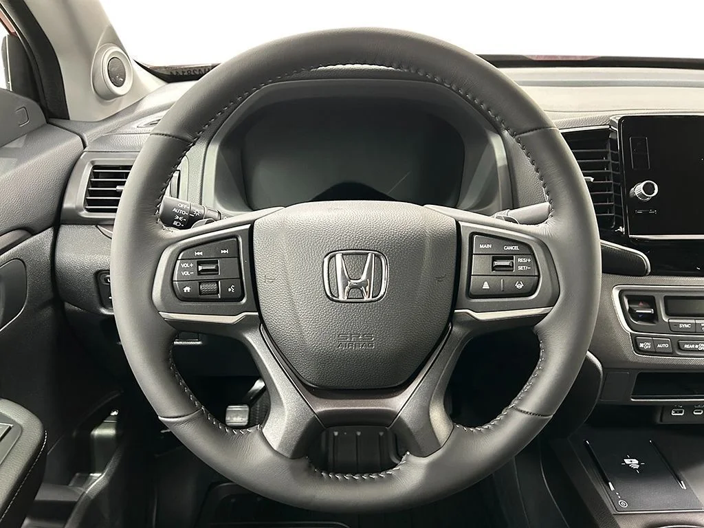 2025 Honda Ridgeline Sport - Photo 13