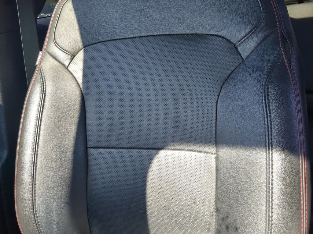 Used 2017 Magnetic Ford Sport image 24