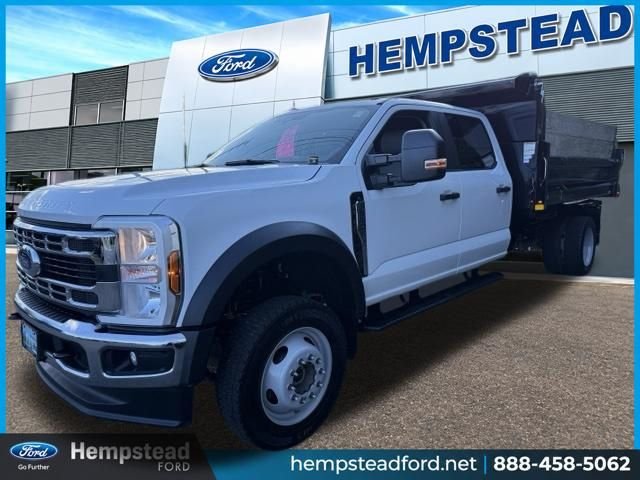 2025 Ford F-550 Super Duty Chassis Cab