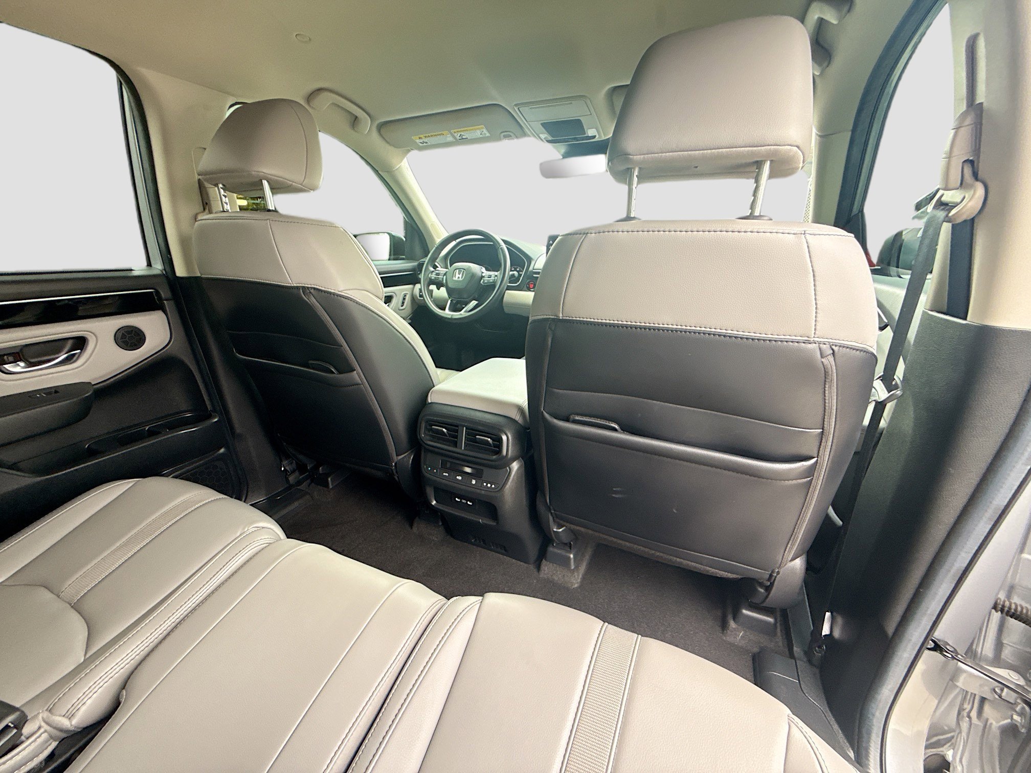 Used 2024 Lunar Silver Metallic Honda EX-L 8 Passenger image 29