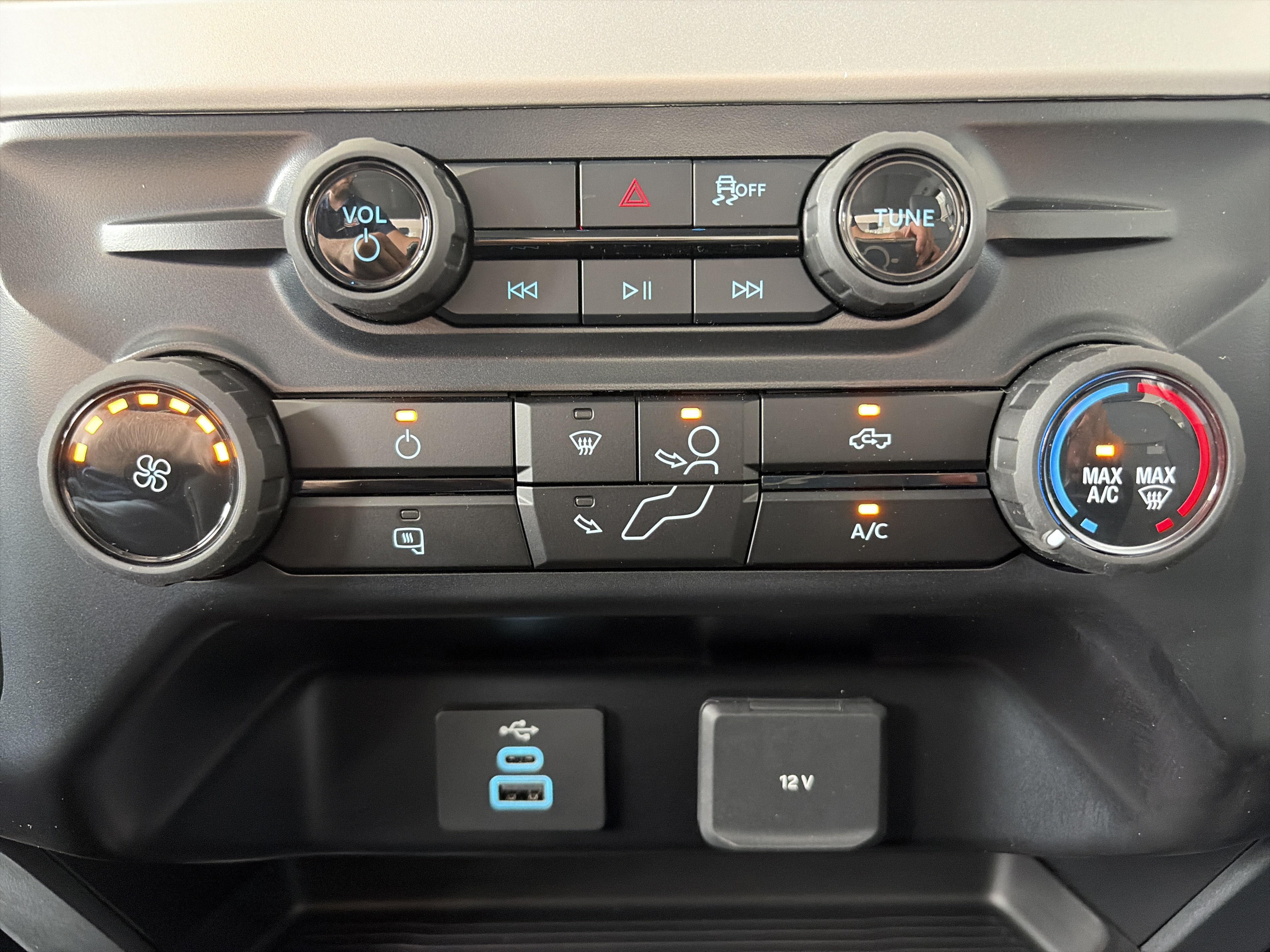 New 2026 Oxford White Ford F-350® XL image 20