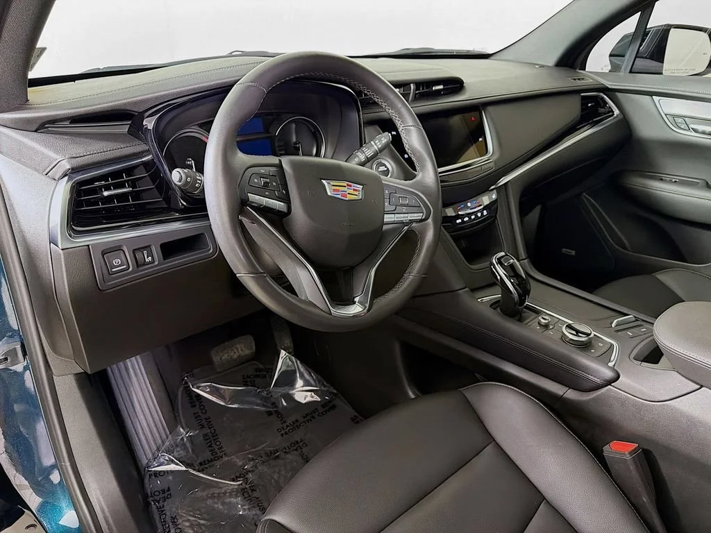 2024 Cadillac XT6 Luxury - Photo 10