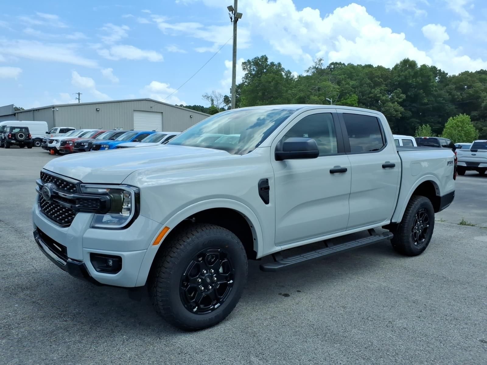 New 2026 Avalanche Ford XLT image 1