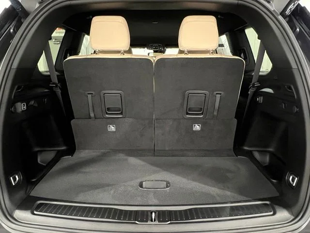 Used 2024 Gray Jeep Limited image 23