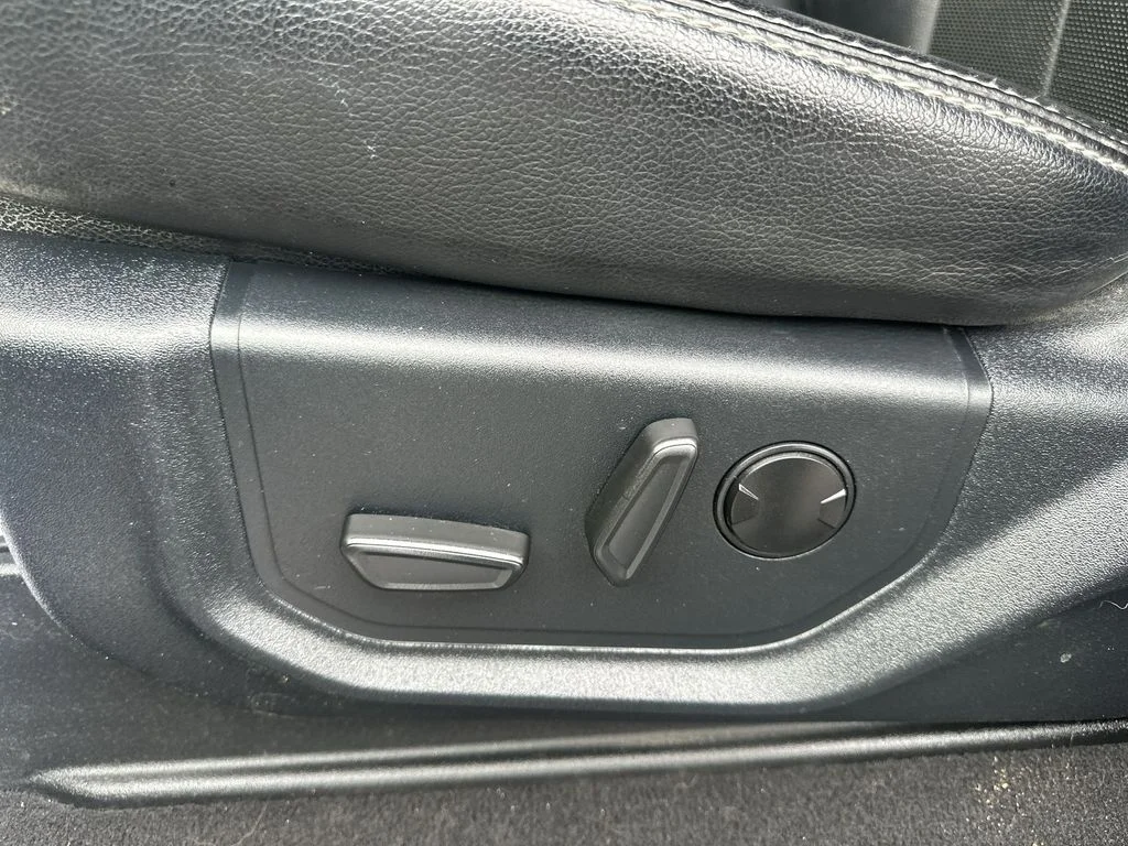Used 2021 Black Ford Lariat image 18