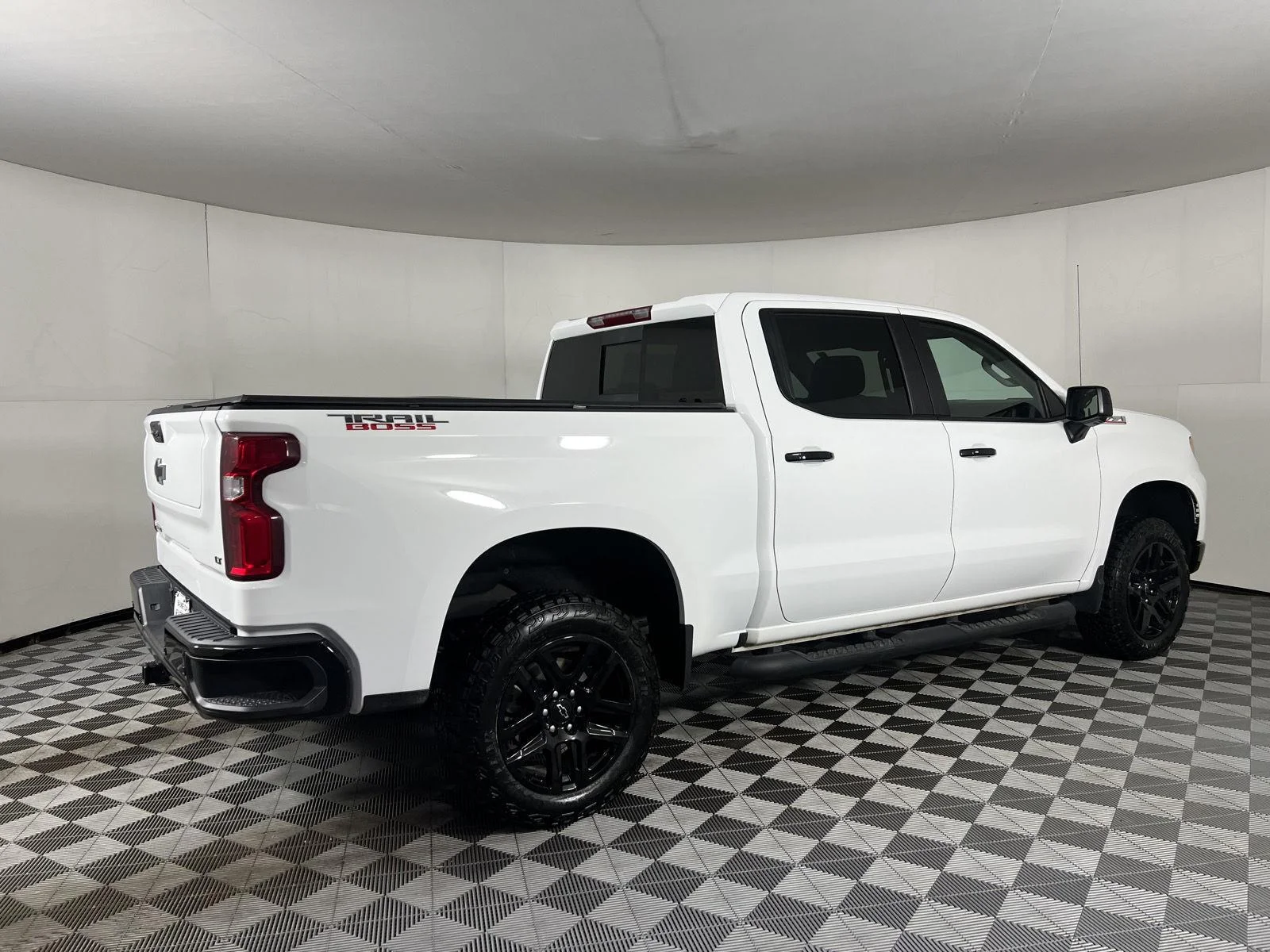 Used 2026 Summit White Chevrolet LT Trail Boss image 15