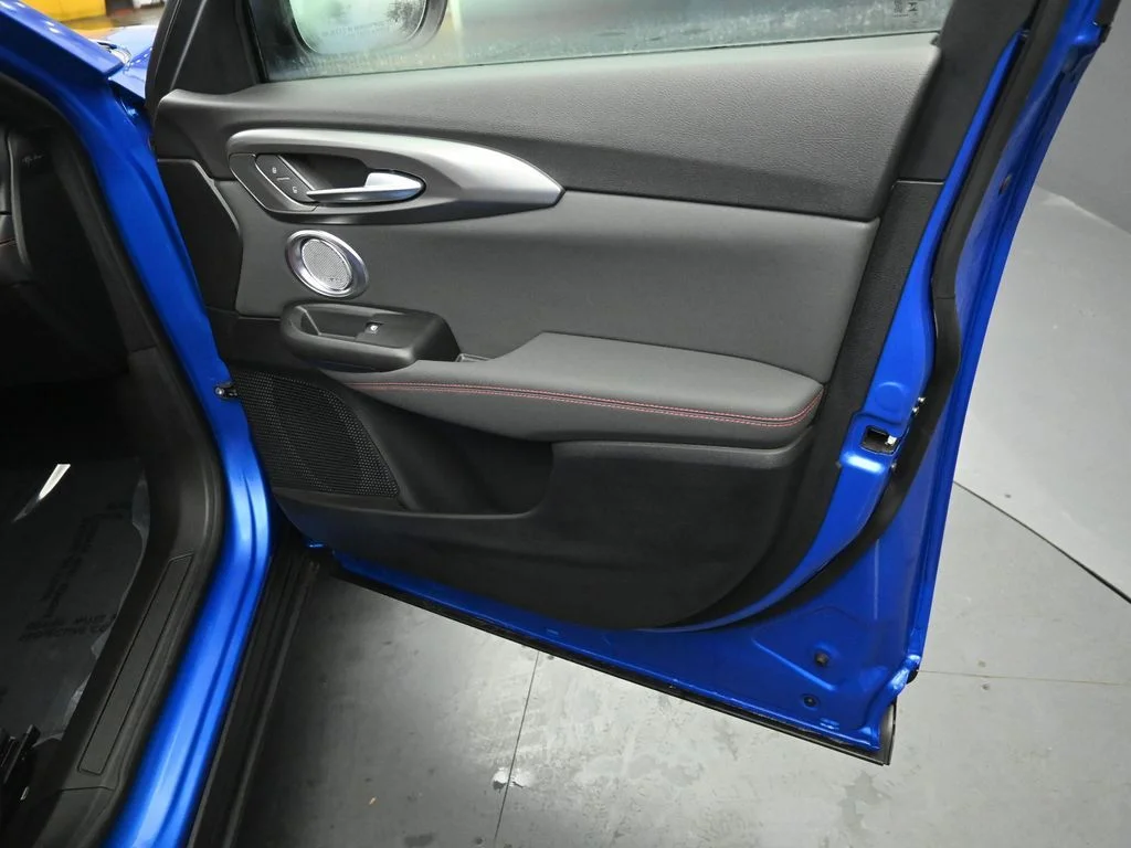 New 2026 Misano Blue Metallic Exterior Paint Alfa Romeo Base image 27