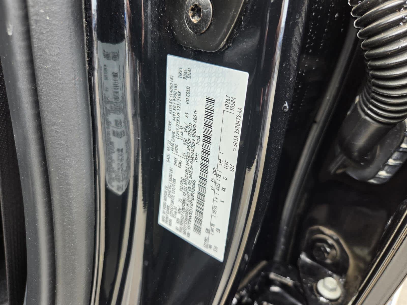 Used 2023 Agate Black Metallic Ford LARIAT image 29