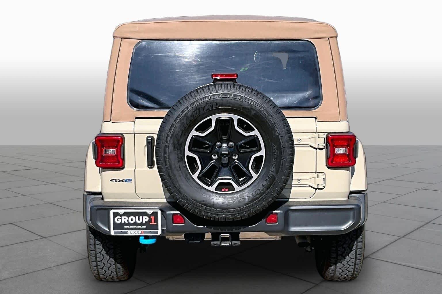 Used 2022 Limited Edition Gobi Clearcoat Jeep Unlimited Sahara image 6