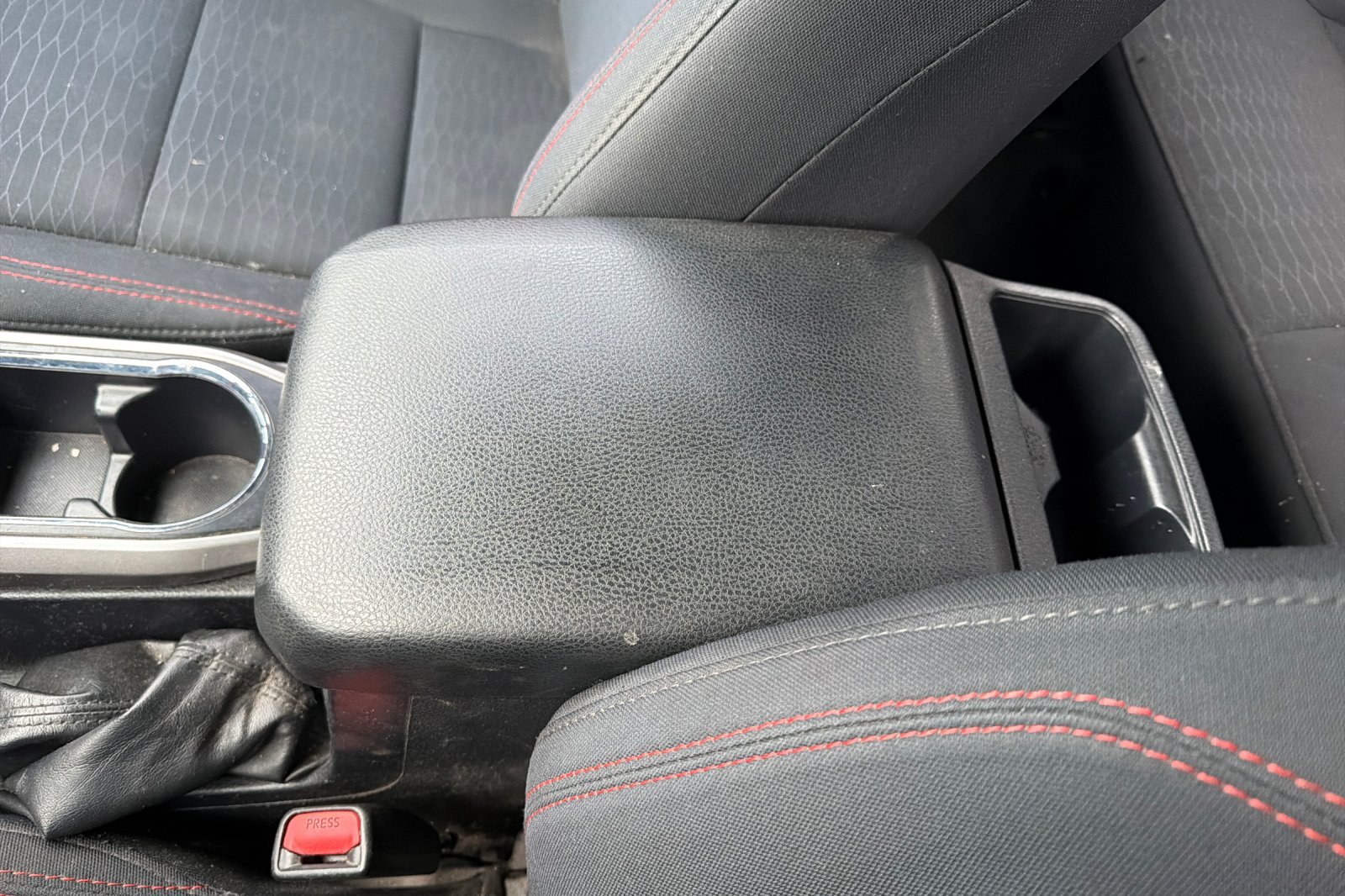Used 2019 White Toyota SR5 image 25