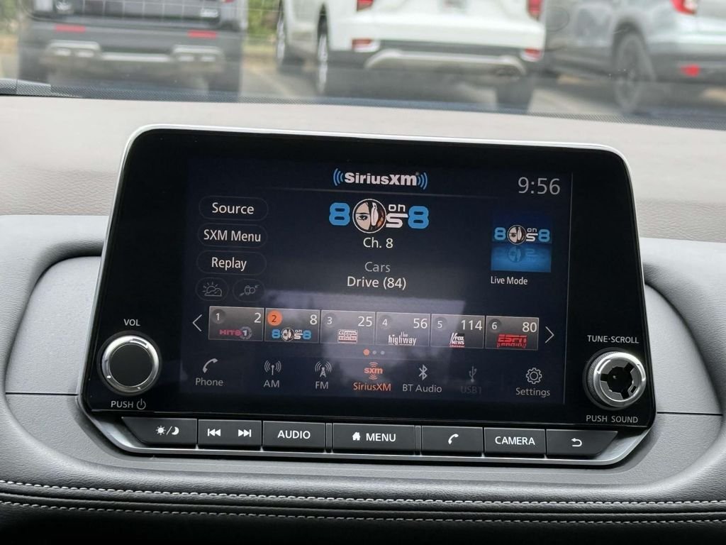 2023 Nissan Rogue SV photo 3