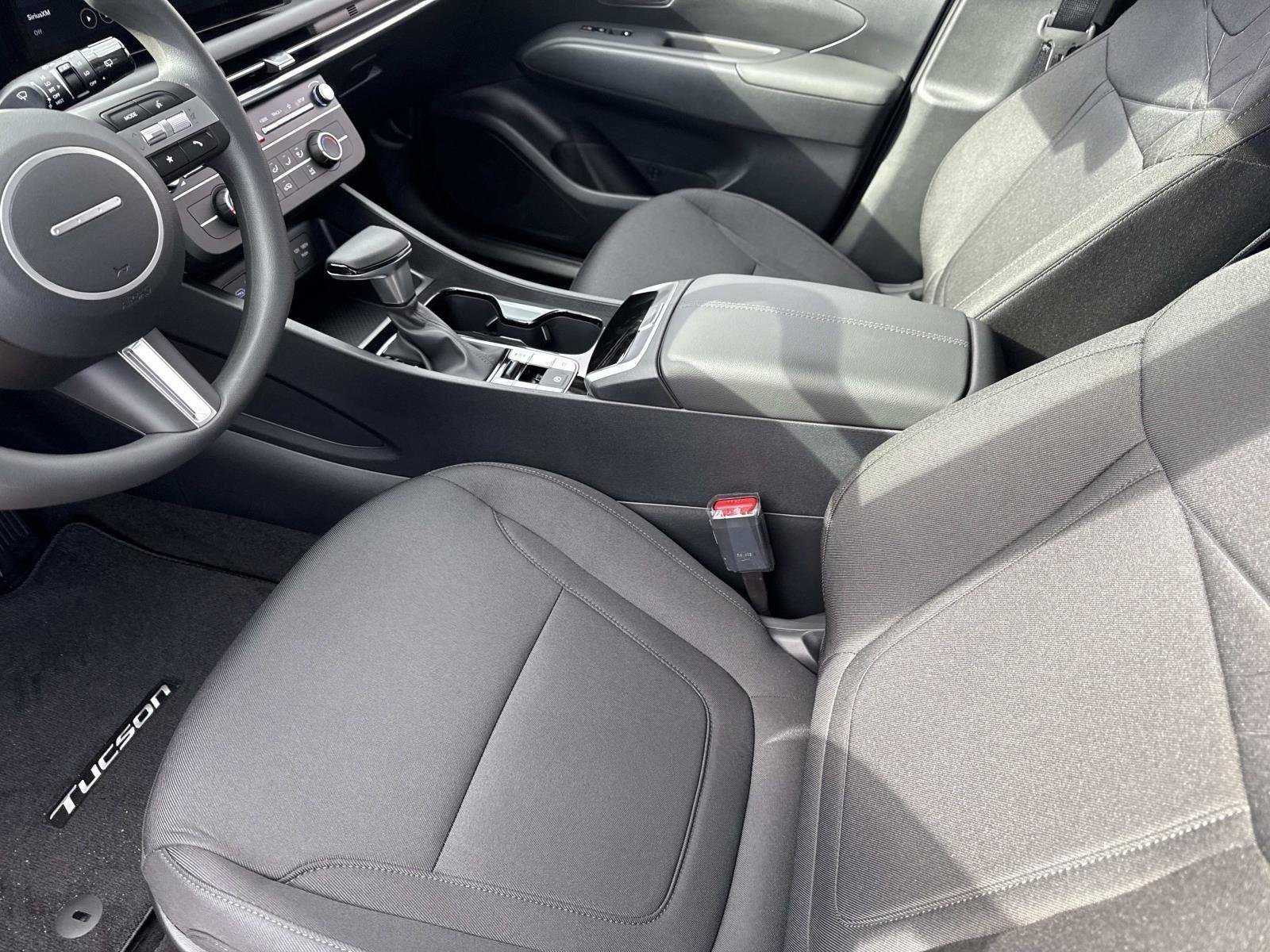 Used 2026 Shimmering Silver Hyundai SE image 27