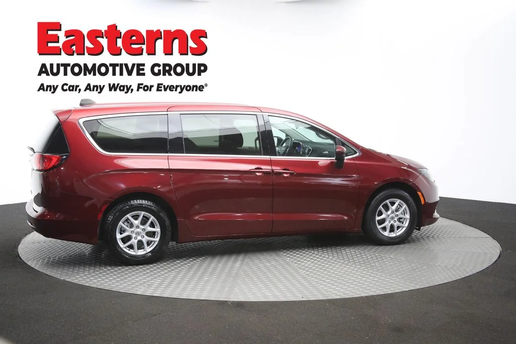 Used 2023 Red Chrysler LX image 43