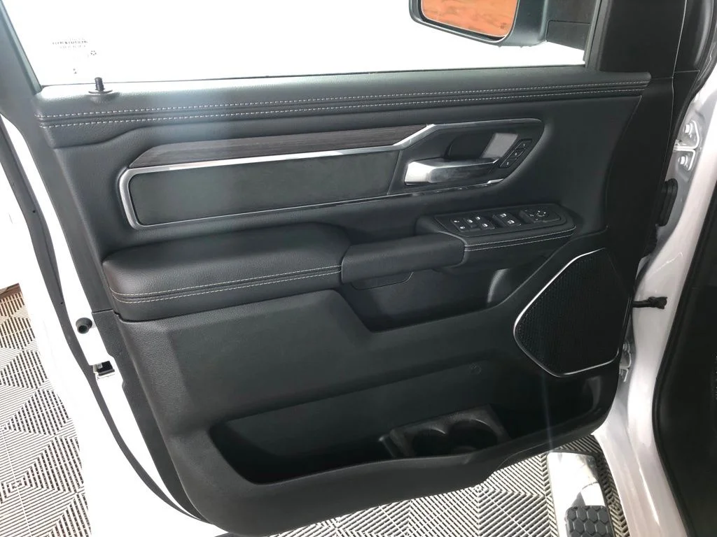 New 2026 Bright White Clear-Coat Exterior Paint RAM Laramie image 11