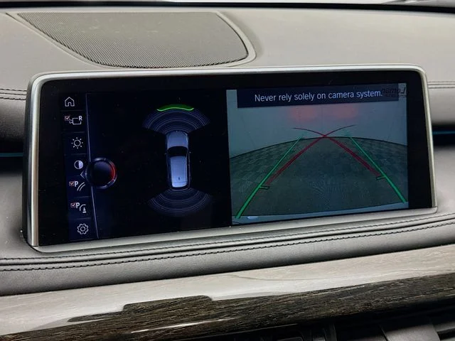 Used 2017 White BMW xDrive50i image 14