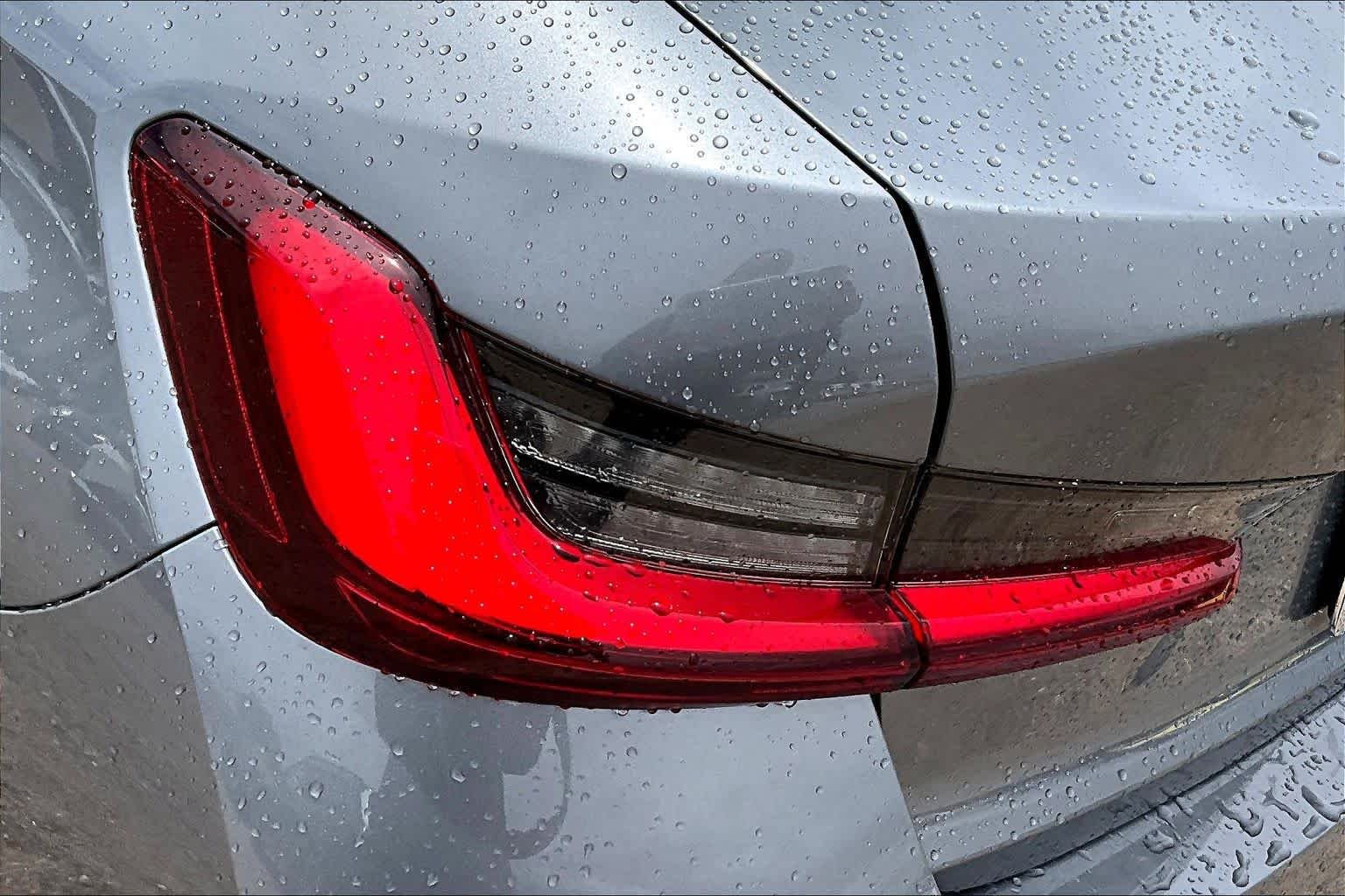 Used 2024 Skyscraper Grey Metallic BMW 330i image 26