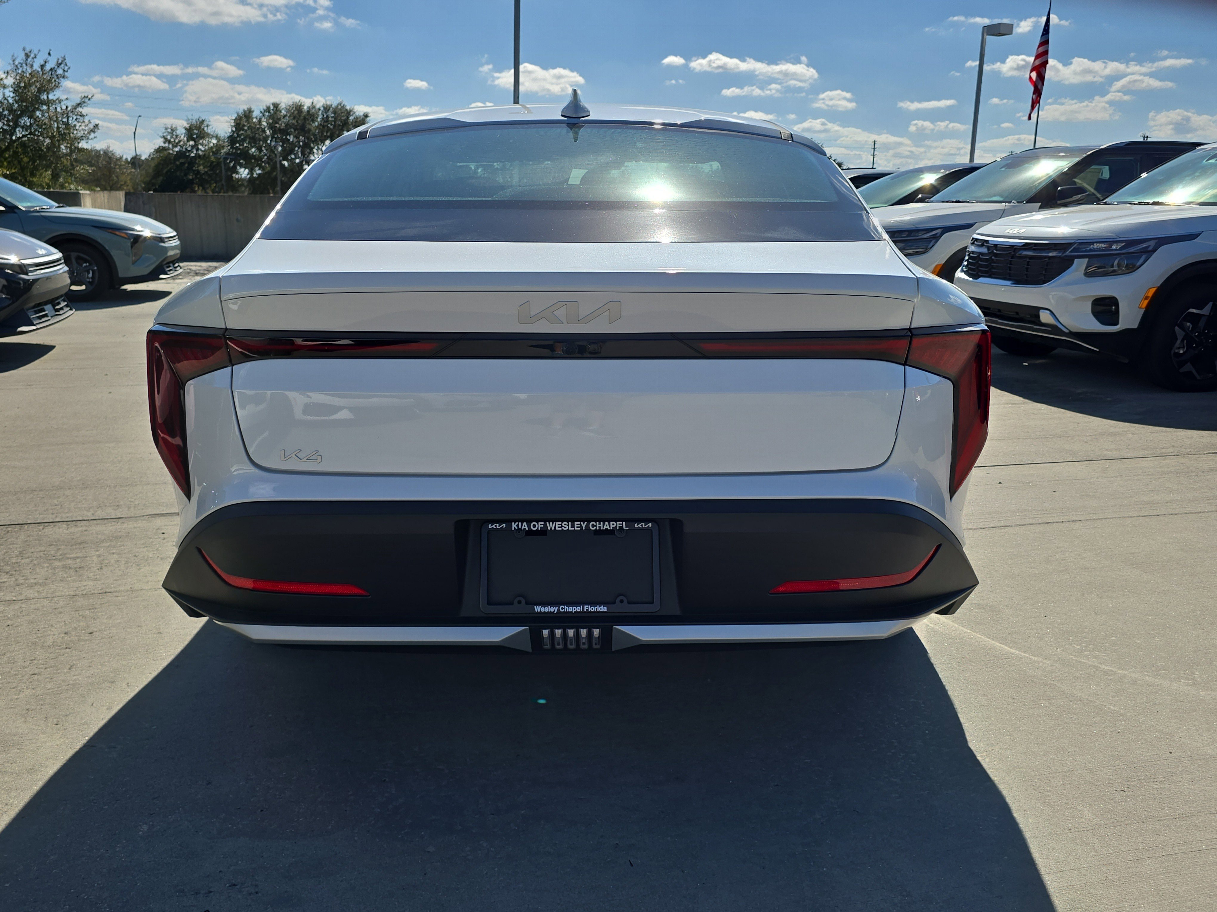 New 2026 Snow White Pearl Kia LXS image 7