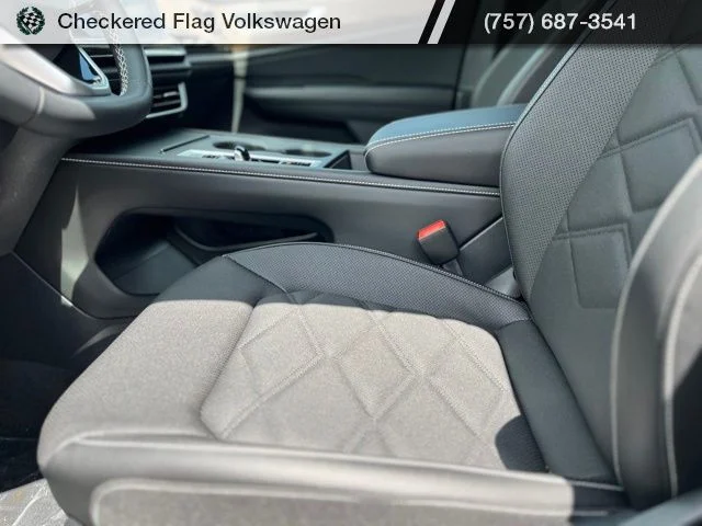 New 2026 White Volkswagen 2.0T SE image 19