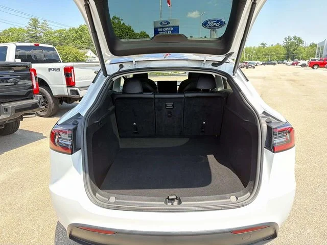 Used 2023 White Tesla Long Range image 10