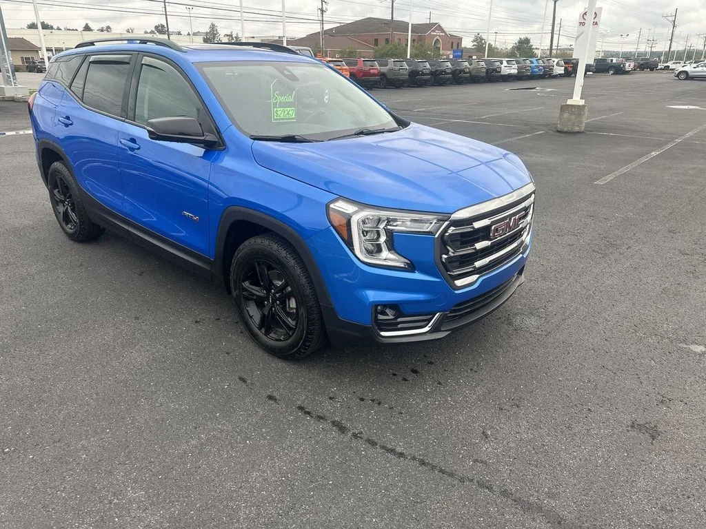 Used 2024 Blue GMC AT4 image 2