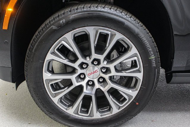2027 GMC Yukon Denali - Photo 34