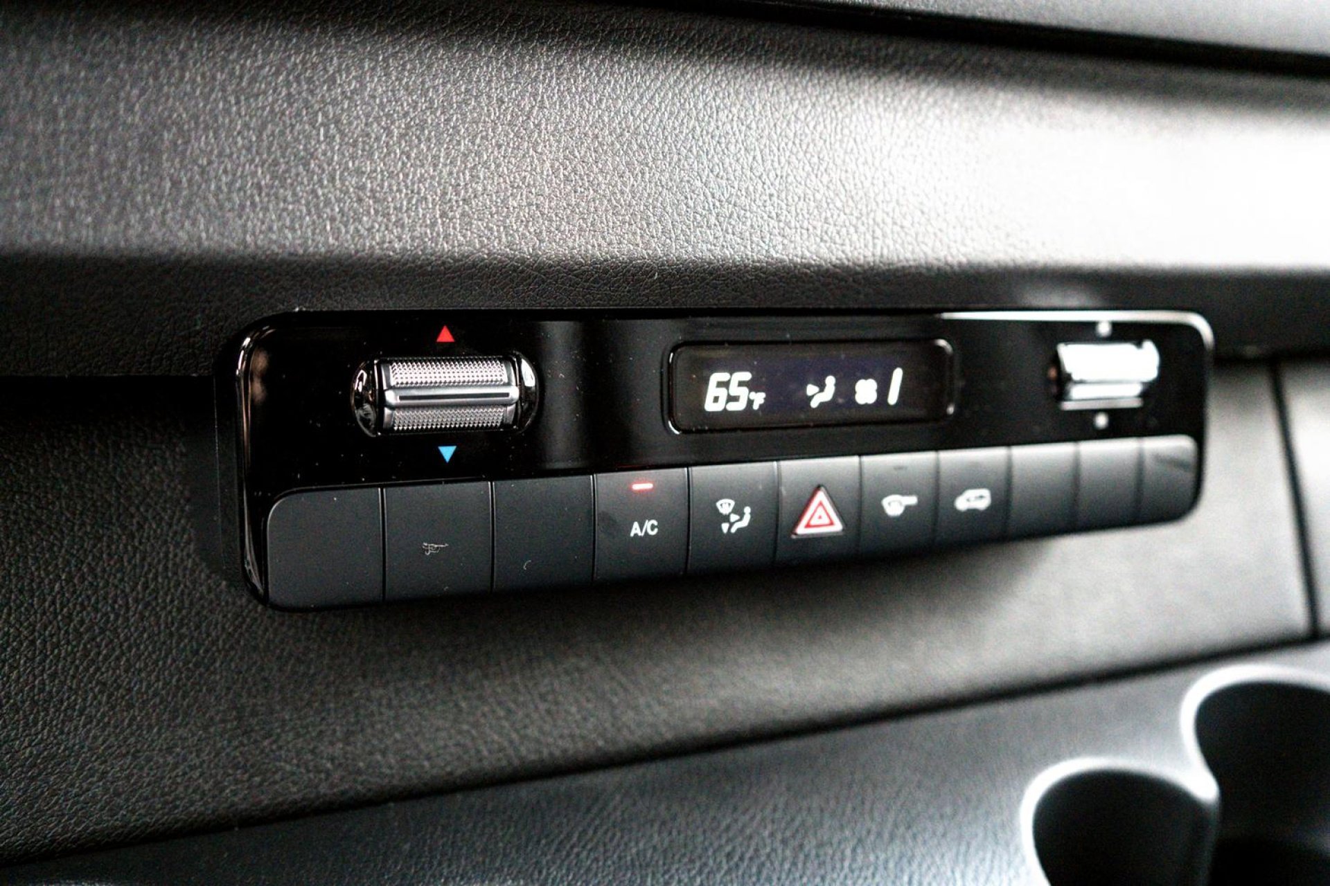 2025 Mercedes-Benz Sprinter Cargo Van Base - Photo 44