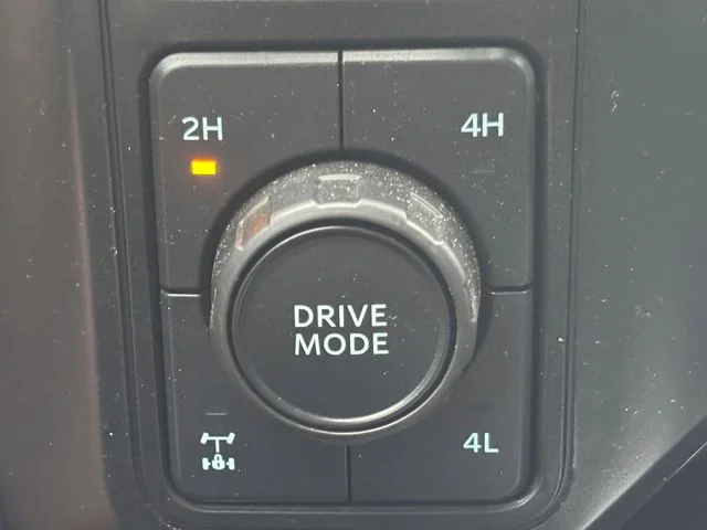 Used 2024 Black Ford Lariat image 30