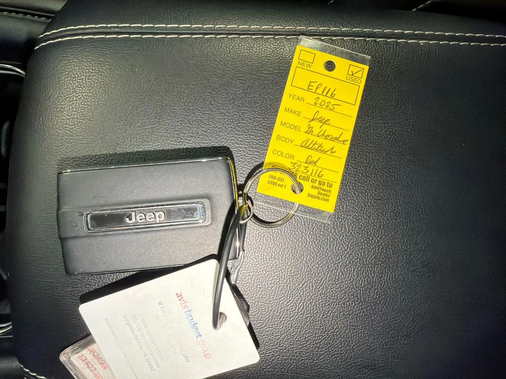 Certified Used 2025 Velvet Red Pearlcoat Jeep Altitude image 34