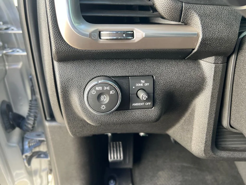 2016 GMC Acadia Denali - Photo 11