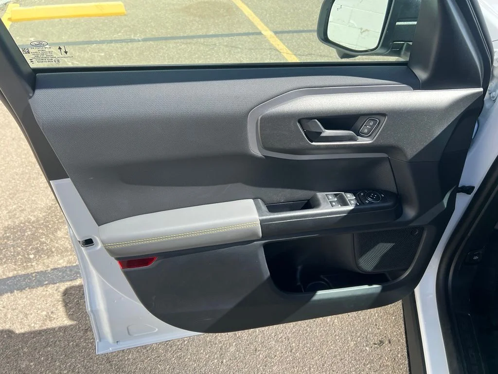 New 2026 Oxford White Ford Badlands® image 10