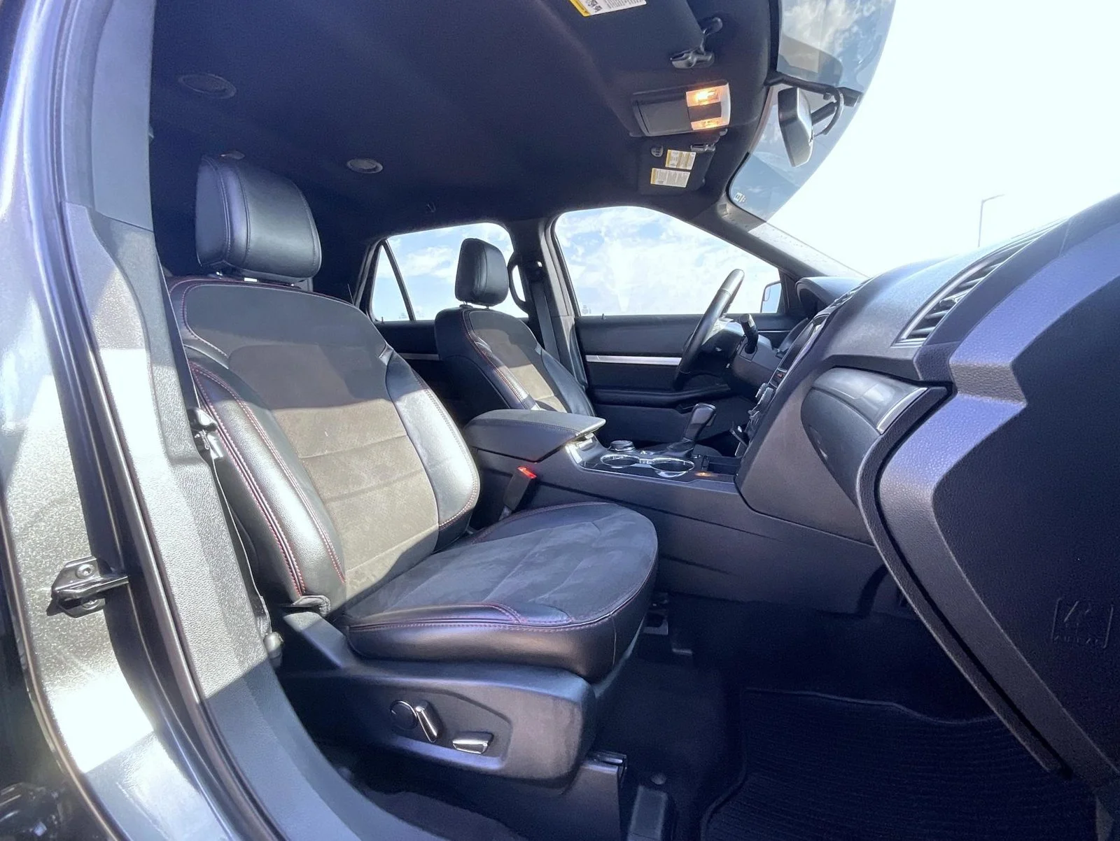 Used 2018 Gray Ford XLT image 16