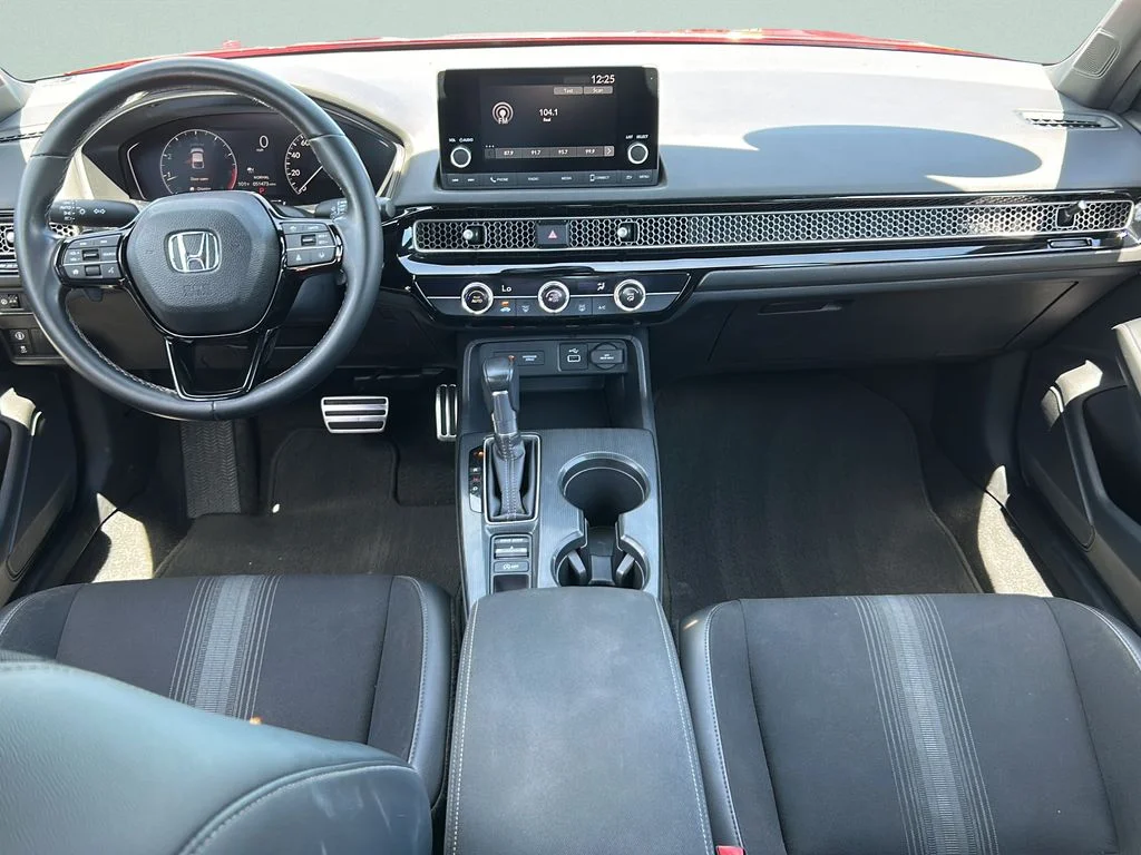 Used 2024  Honda Sport image 10