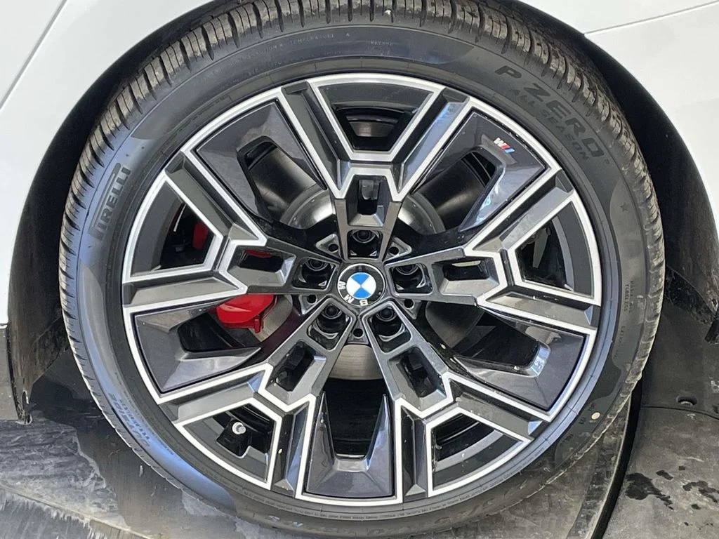 New 2026 White BMW xDrive40 image 12