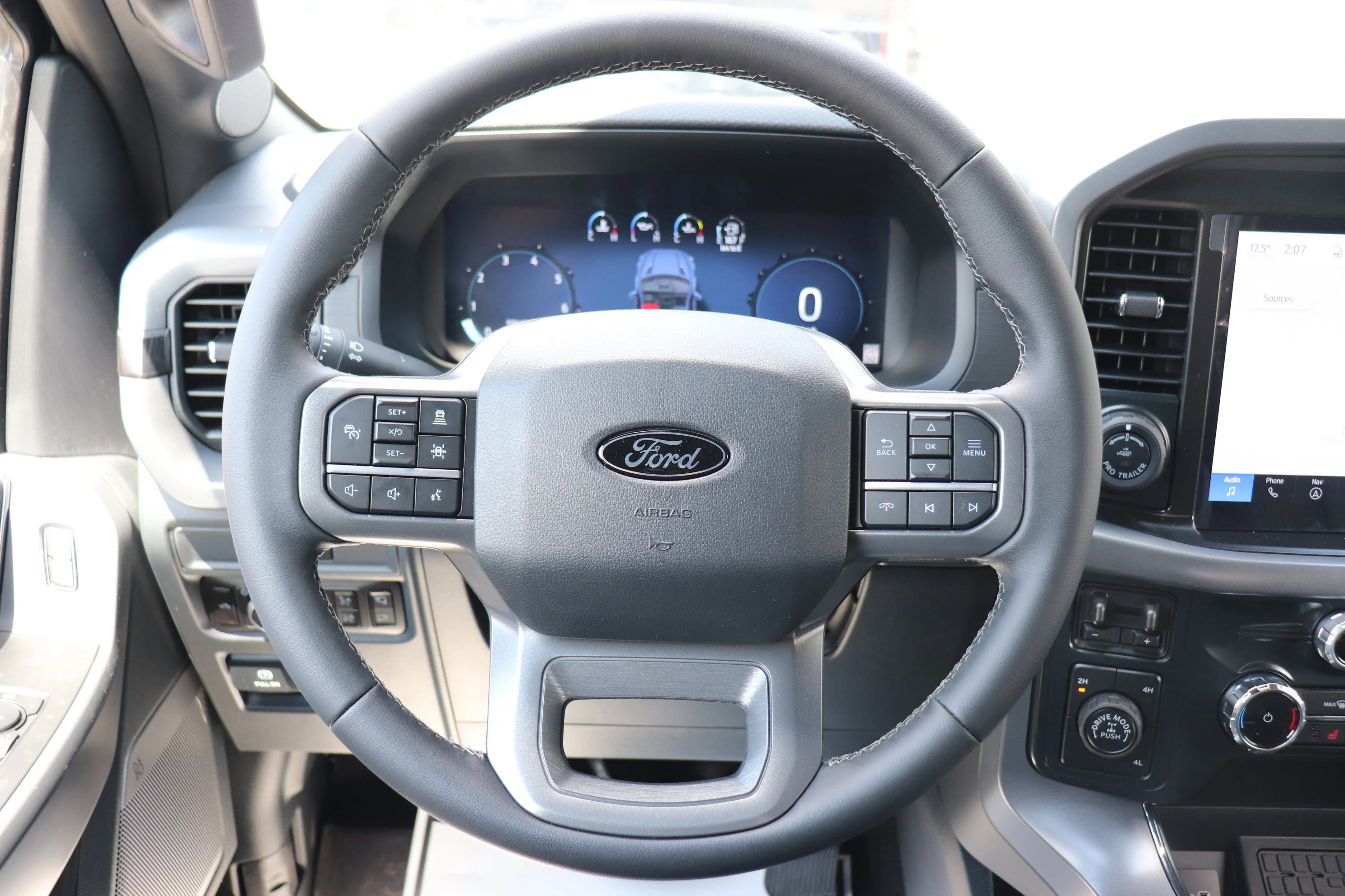 New 2026 OXFORD WHITE Ford XLT image 13