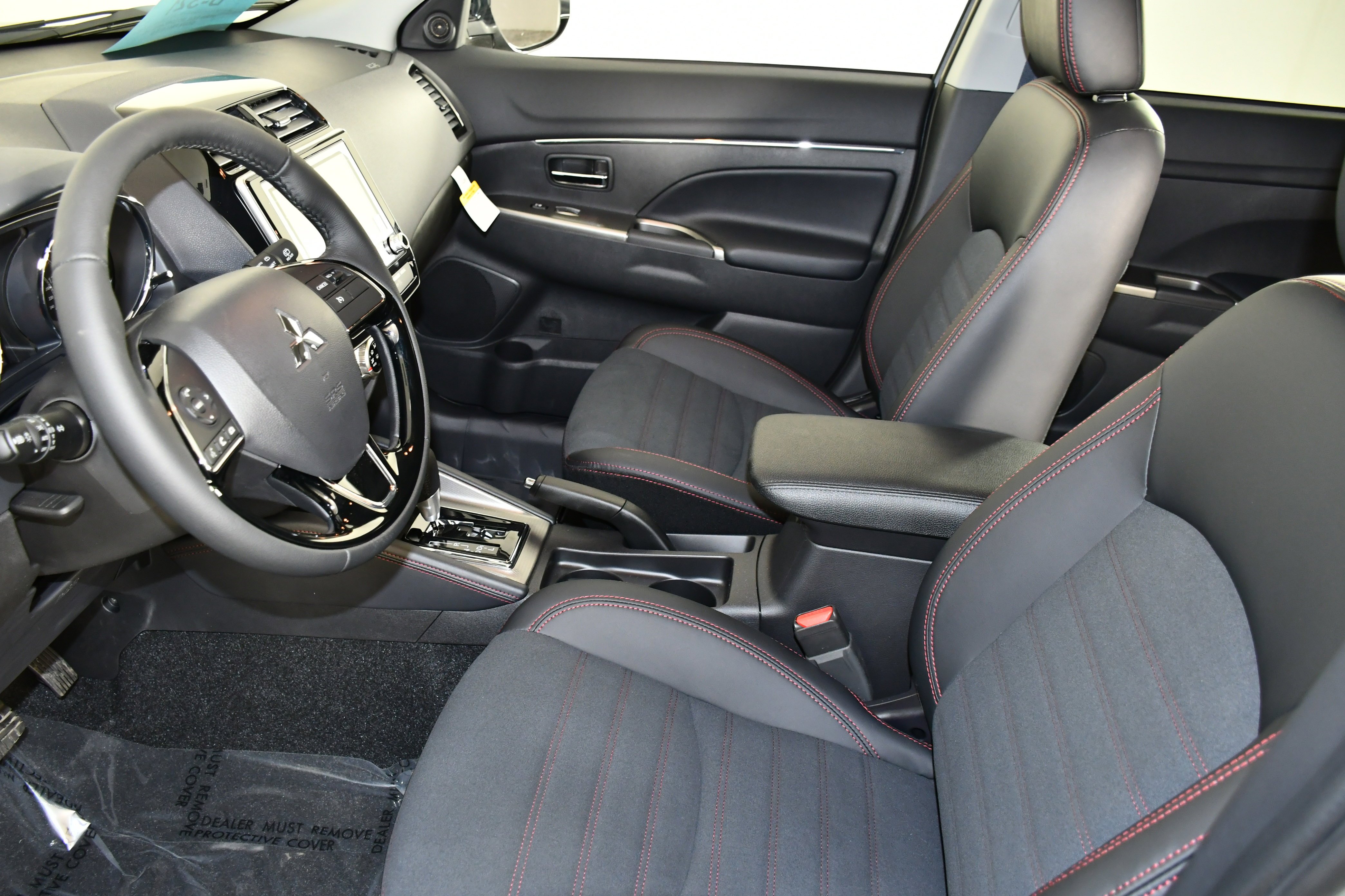 New 2026 Alloy Silver Metallic Mitsubishi SE image 14