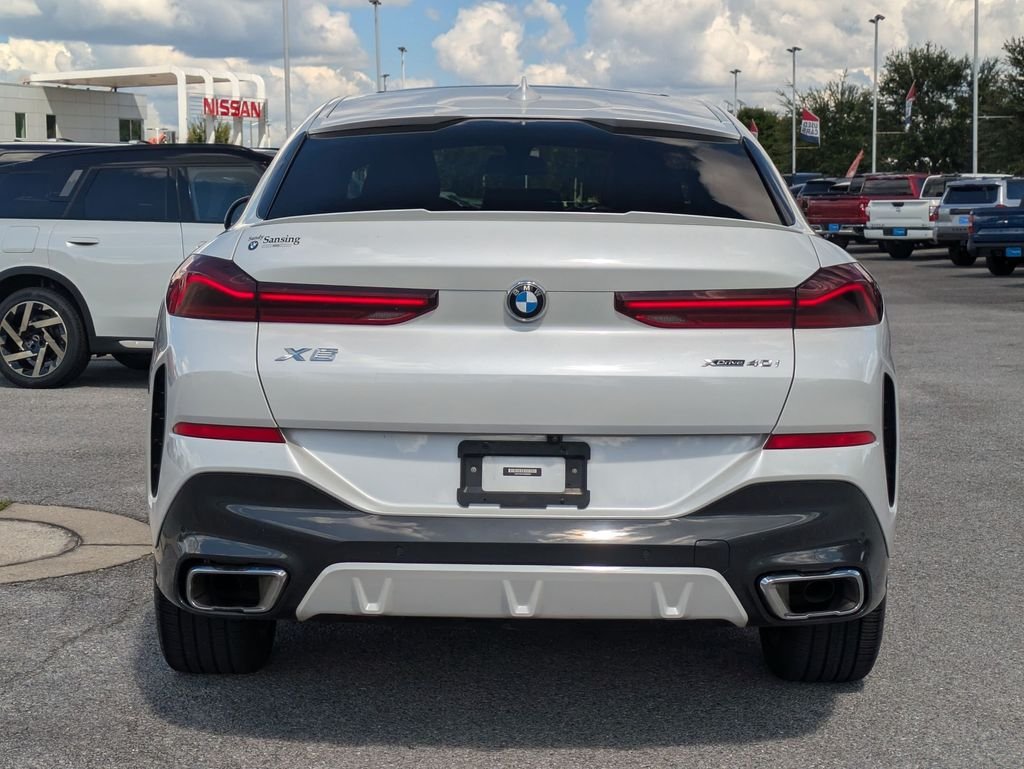 Used 2023 White BMW xDrive40i image 4