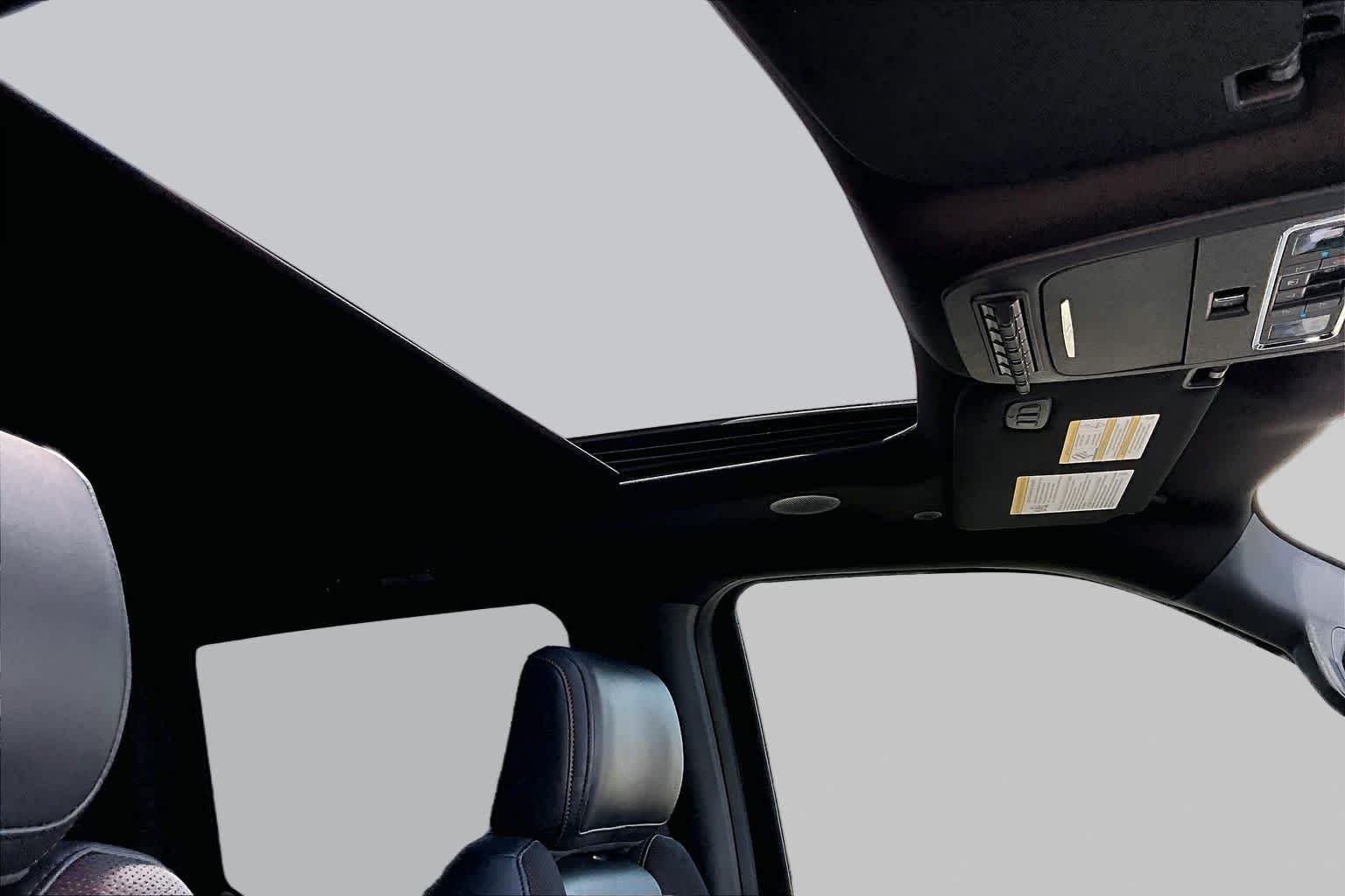 Used 2025 Agate Black Metallic Ford Raptor image 14