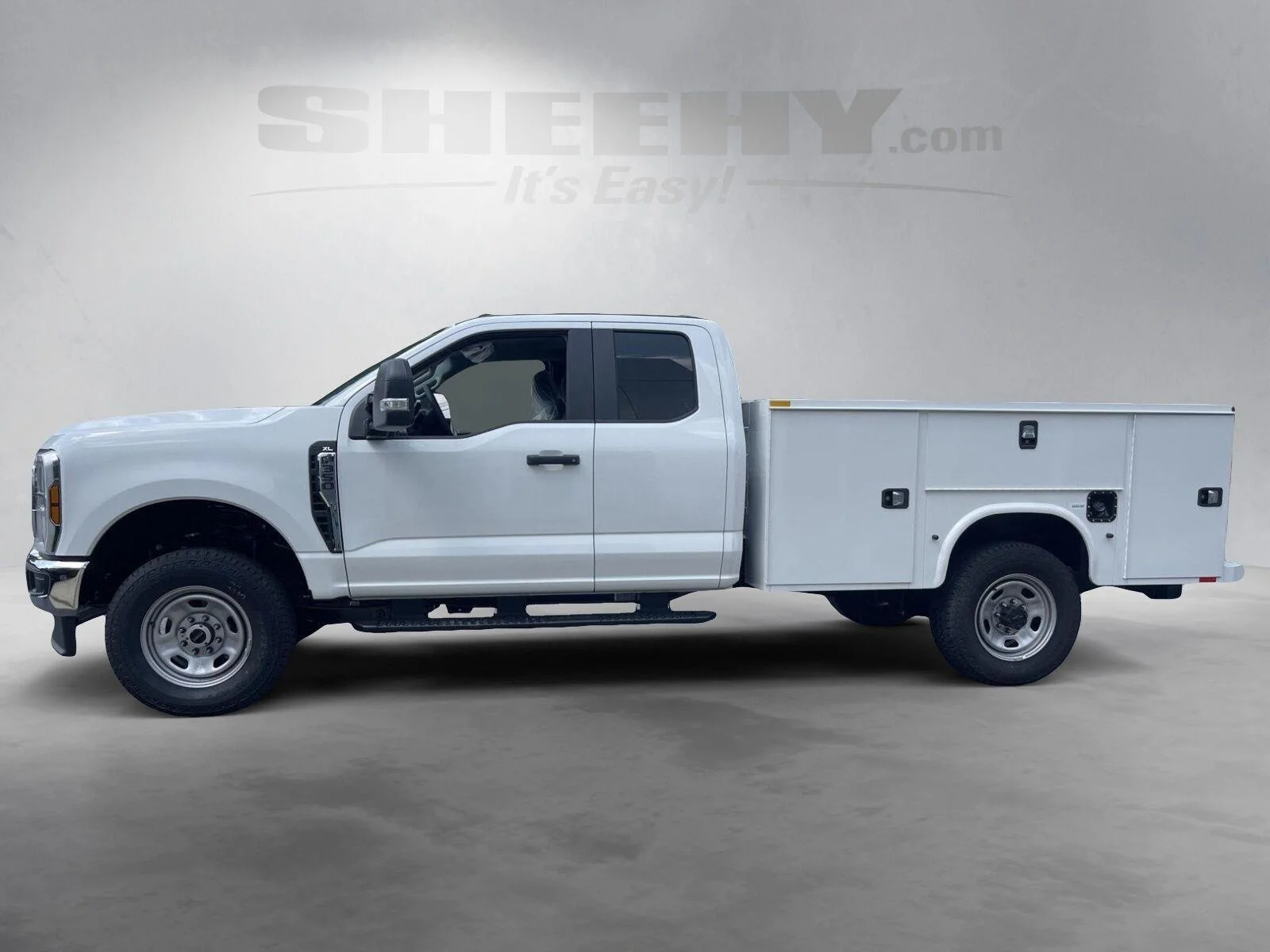 New 2026 Oxford White Ford XL image 8