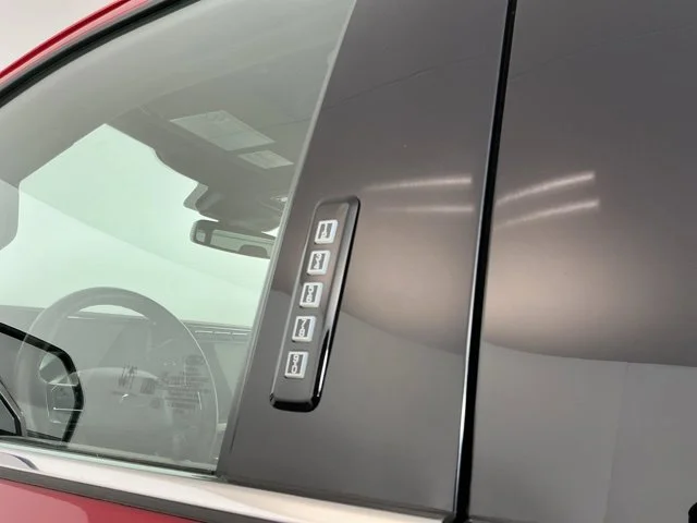 Used 2024 Rapid Red Metallic Tinted Clearcoat Ford King Ranch image 14