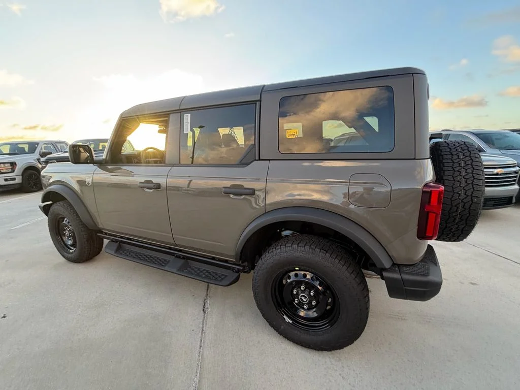 New 2026 Gray Ford Big Bend image 10