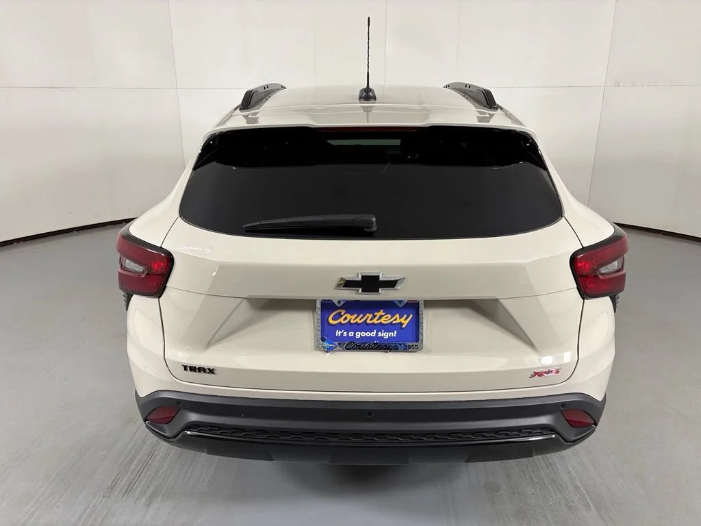 New 2026 White Sands Chevrolet 2RS image 8
