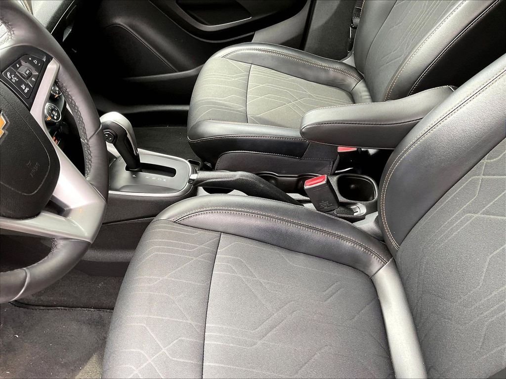 Used 2018 Red Chevrolet LT image 20