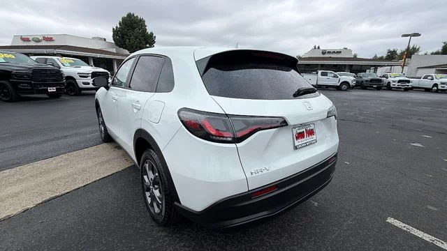 New 2027 Platinum White Pearl Honda LX image 6