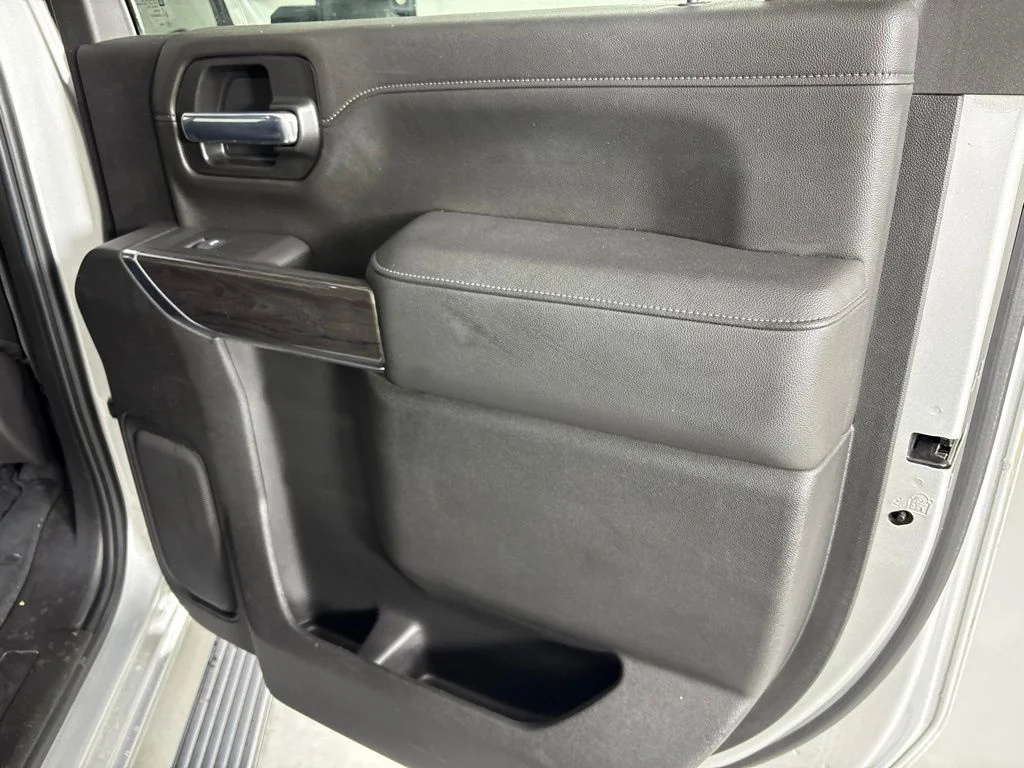 Used 2021 Silver Chevrolet LTZ image 26