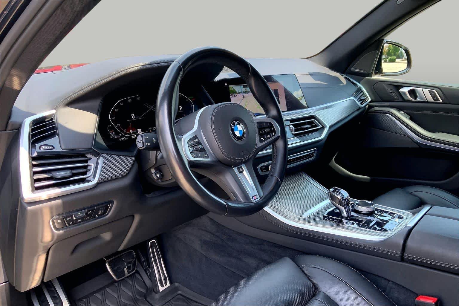 Used 2021 Black Sapphire Metallic BMW xDrive40i image 18
