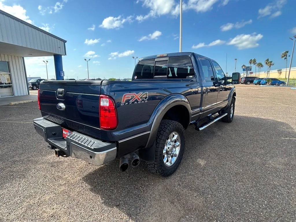 Used 2016  Ford Lariat image 6